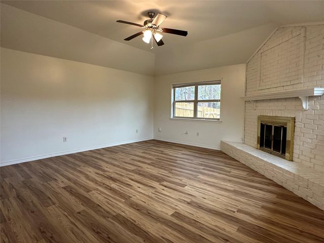 17 Glenview Court, Lufkin, TX 75901