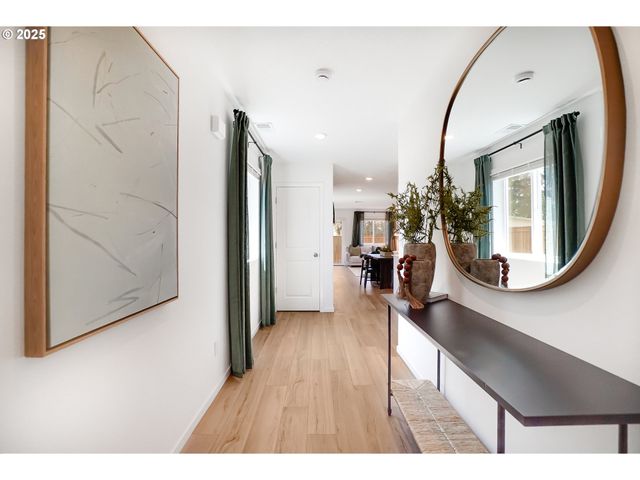 1385 Laura Vista Dr Nw, Albany, OR 97321