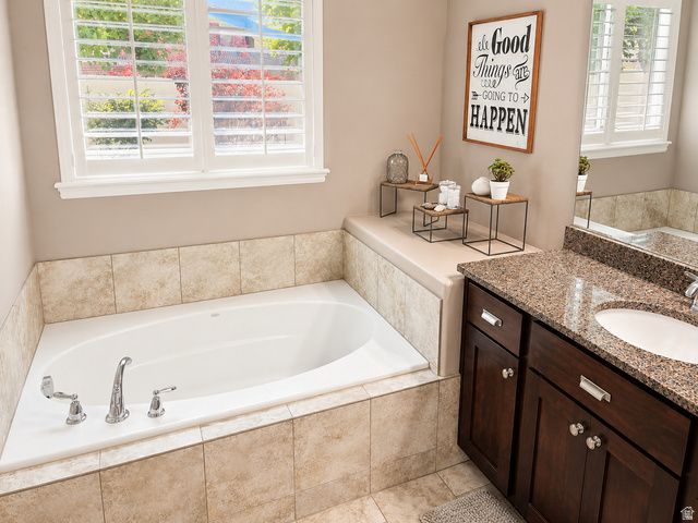 423 W CORNFIELD CIR, Kaysville, UT 84037