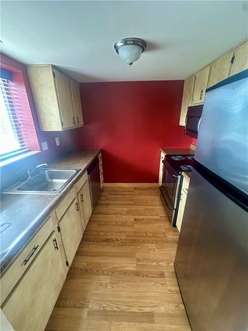 227 S Home Ave 309, Avalon, PA 15202