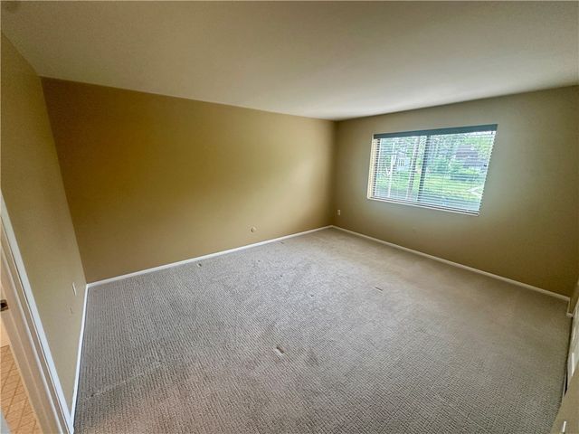 227 S Home Ave 309, Avalon, PA 15202