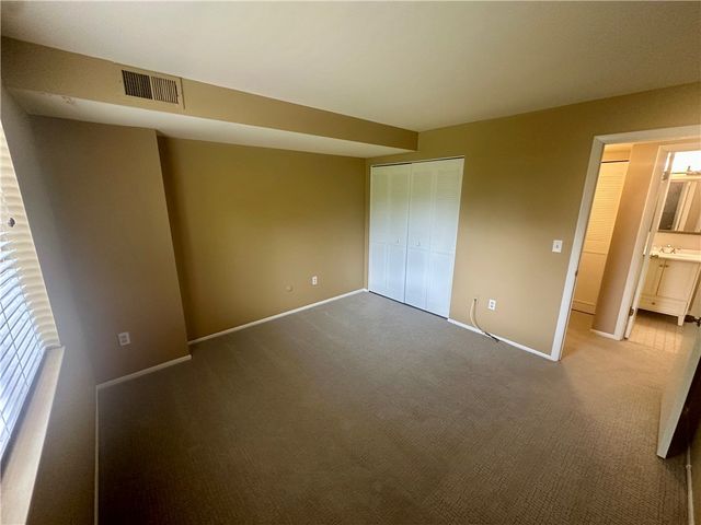 227 S Home Ave 309, Avalon, PA 15202