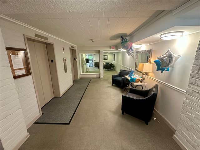 227 S Home Ave 309, Avalon, PA 15202