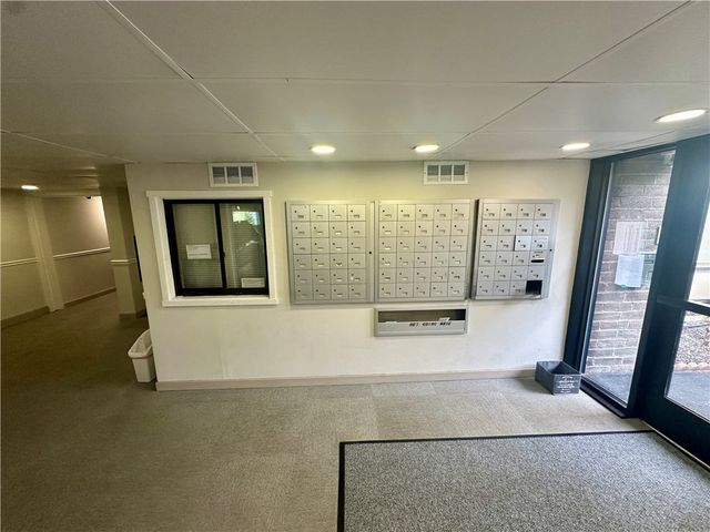 227 S Home Ave 309, Avalon, PA 15202