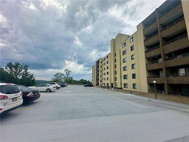 227 S Home Ave 309, Avalon, PA 15202