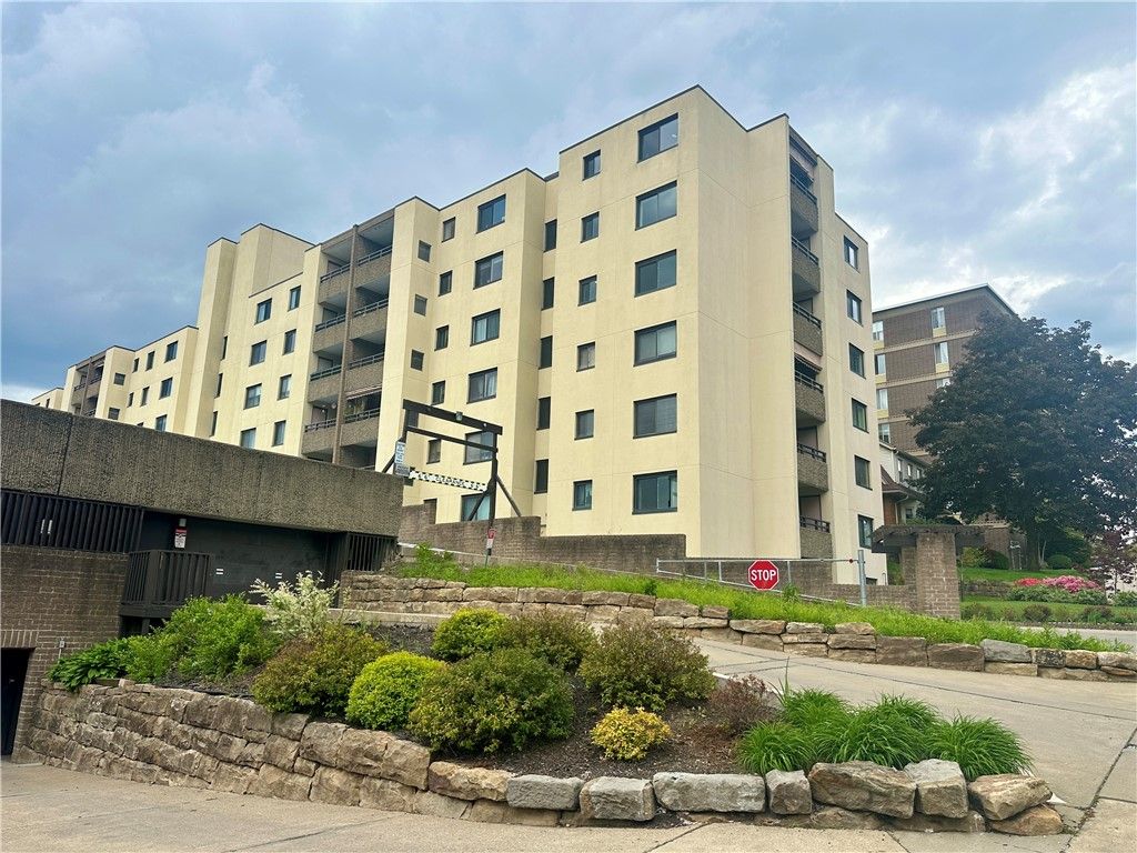 227 S Home Ave 309, Avalon, PA 15202