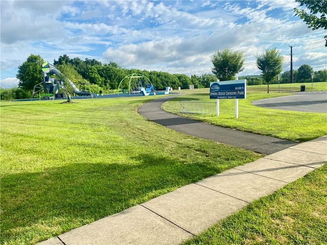 5494 Spring Ridge Drive West Drive, Macungie Boro, PA 18062