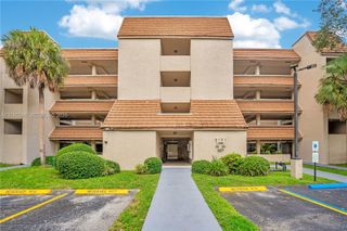 601 Ives Dairy Road 105-8, Miami, FL 33179