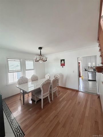 59-22 Parsons Boulevard, Fresh Meadows, NY 11365
