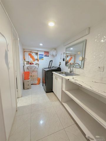 59-22 Parsons Boulevard, Fresh Meadows, NY 11365
