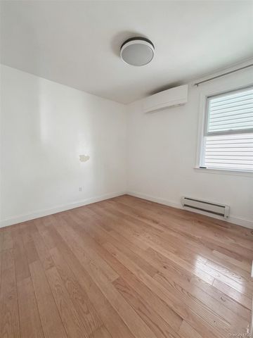 59-22 Parsons Boulevard, Fresh Meadows, NY 11365