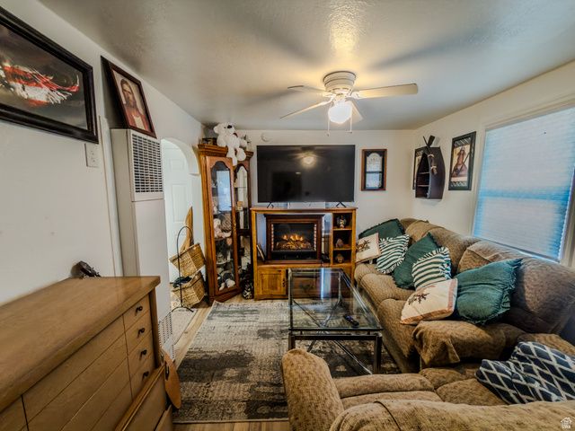 625 S 200 E, Springville, UT 84663