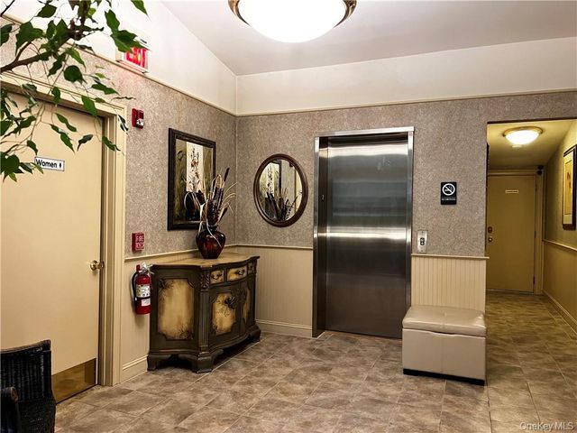495 Main Street 204, Armonk, NY 10504