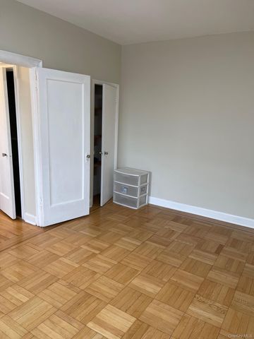 83-44 Lefferts Blvd 6M, Kew Gardens, NY 11415