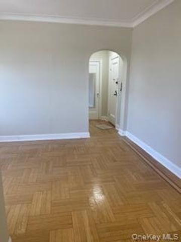 83-44 Lefferts Blvd 6M, Kew Gardens, NY 11415