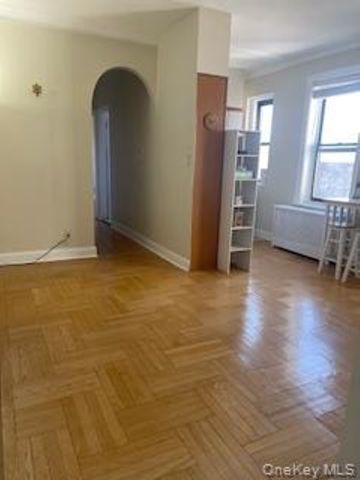 83-44 Lefferts Blvd 6M, Kew Gardens, NY 11415