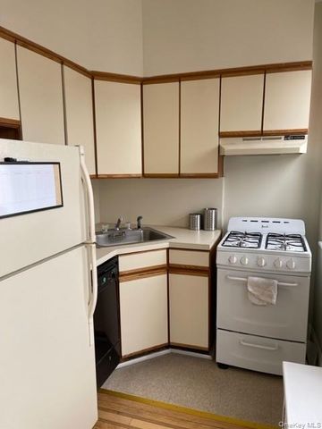 83-44 Lefferts Blvd 6M, Kew Gardens, NY 11415