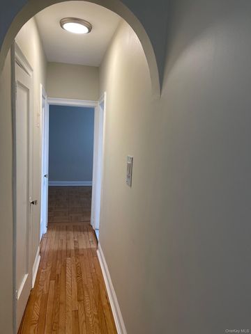 83-44 Lefferts Blvd 6M, Kew Gardens, NY 11415