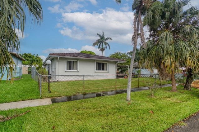 221 NE 1st Terrace 2, Dania Beach, FL 33004