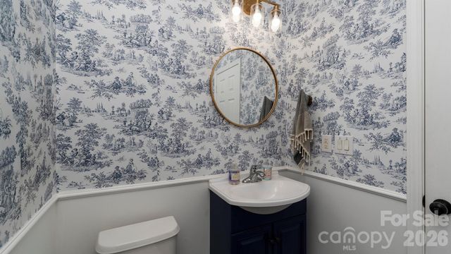 6934 Evanton Loch Road, Charlotte, NC 28278