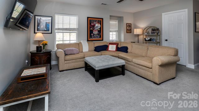 6934 Evanton Loch Road, Charlotte, NC 28278