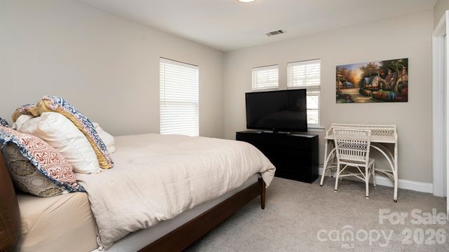 6934 Evanton Loch Road, Charlotte, NC 28278