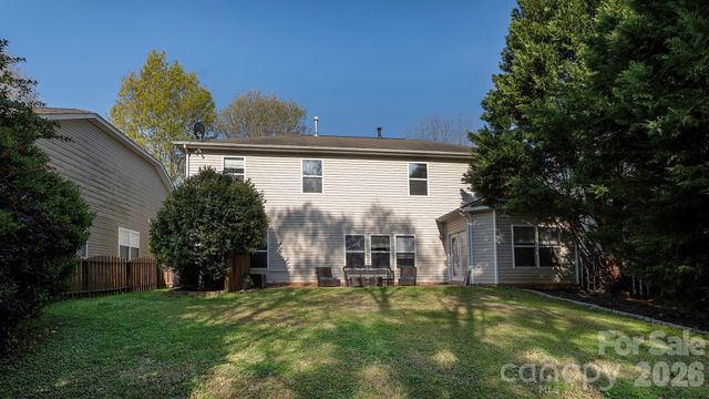 6934 Evanton Loch Road, Charlotte, NC 28278
