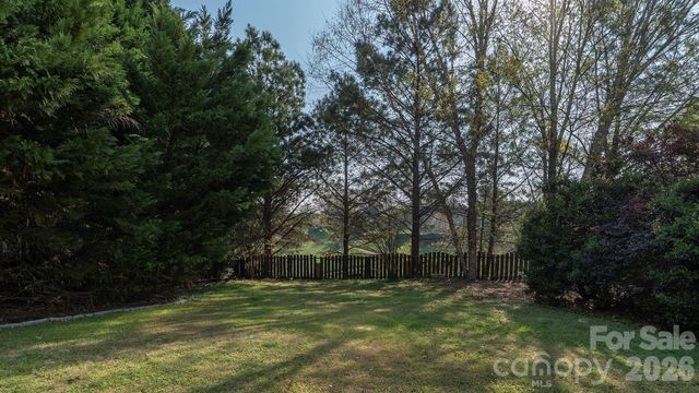 6934 Evanton Loch Road, Charlotte, NC 28278