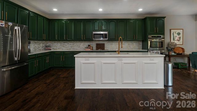 6934 Evanton Loch Road, Charlotte, NC 28278