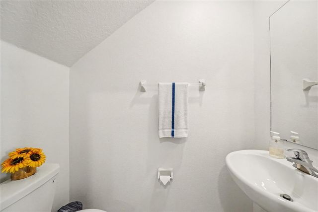 6300 BEVERLY HILLS DRIVE, Zephyrhills, FL 33541