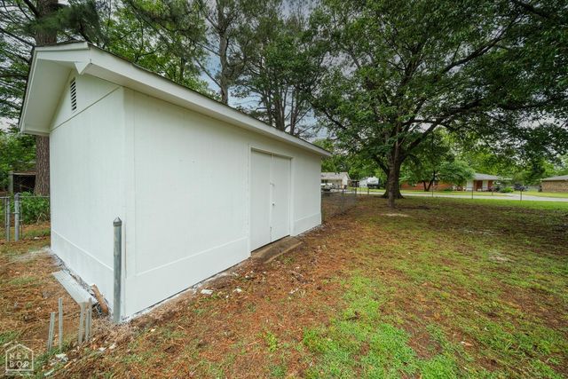 201 Hall Street, Bay, AR 72411