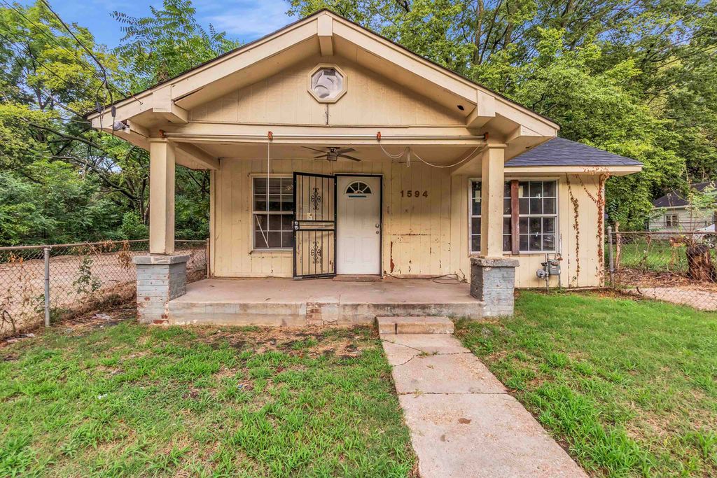 1594 MAPLEWOOD ST, Memphis, TN 38108