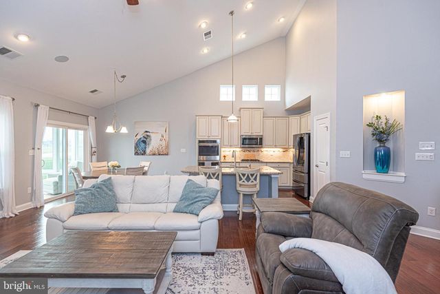 32 WATERSIDE DR, Bridgeville, DE 19933