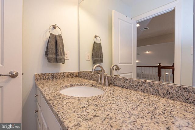 32 WATERSIDE DR, Bridgeville, DE 19933