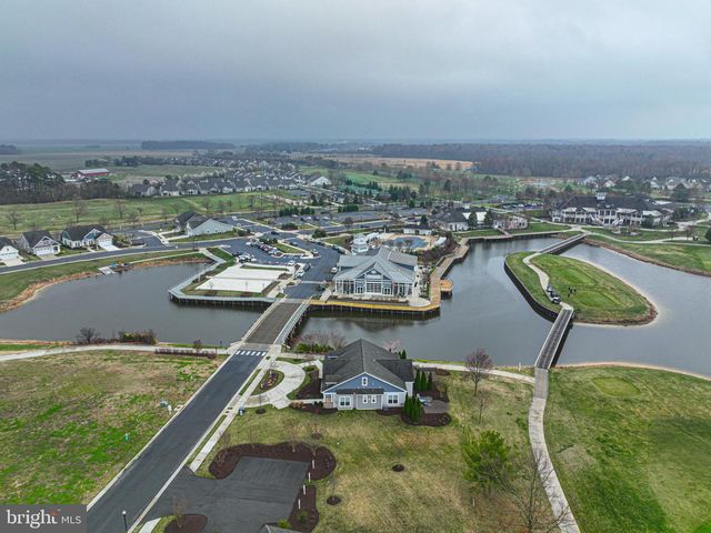 32 WATERSIDE DR, Bridgeville, DE 19933