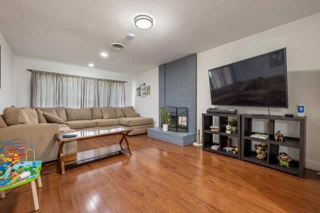 251 Ramona Way, Tracy, CA 95376