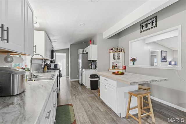 831 Locust Street, Montgomery City, MO 63361