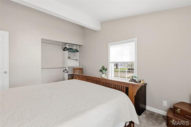 831 Locust Street, Montgomery City, MO 63361