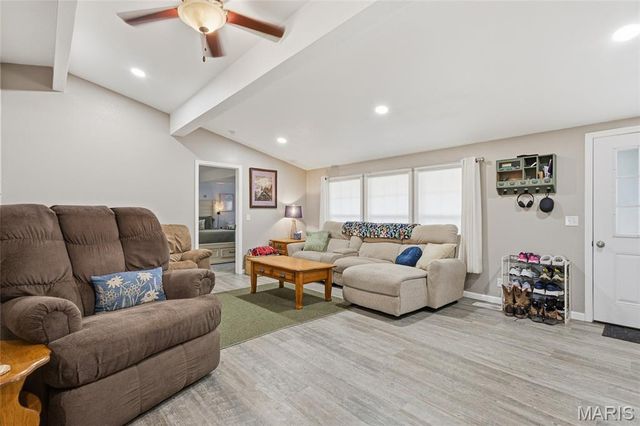 831 Locust Street, Montgomery City, MO 63361