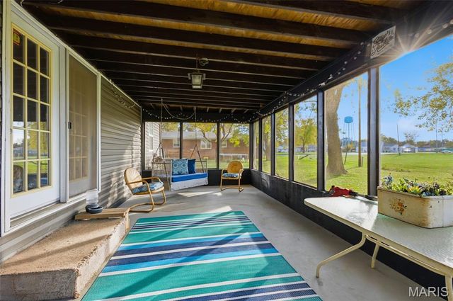 831 Locust Street, Montgomery City, MO 63361