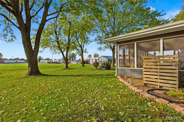 831 Locust Street, Montgomery City, MO 63361