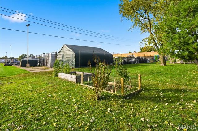 831 Locust Street, Montgomery City, MO 63361