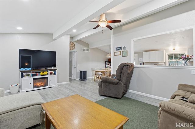 831 Locust Street, Montgomery City, MO 63361