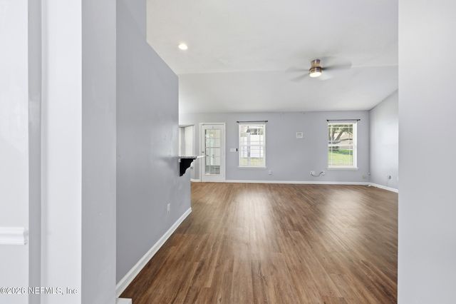 2176 GINHOUSE Drive, Middleburg, FL 32068