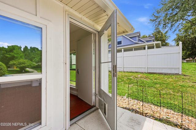 2176 GINHOUSE Drive, Middleburg, FL 32068