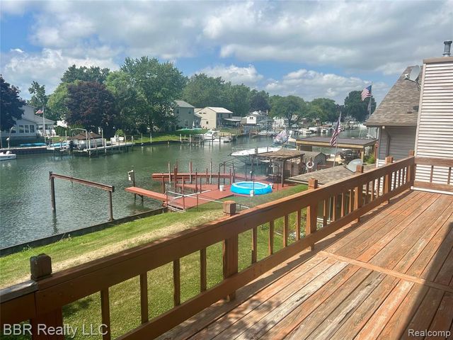30620 Bayview, Gibraltar, MI 48173