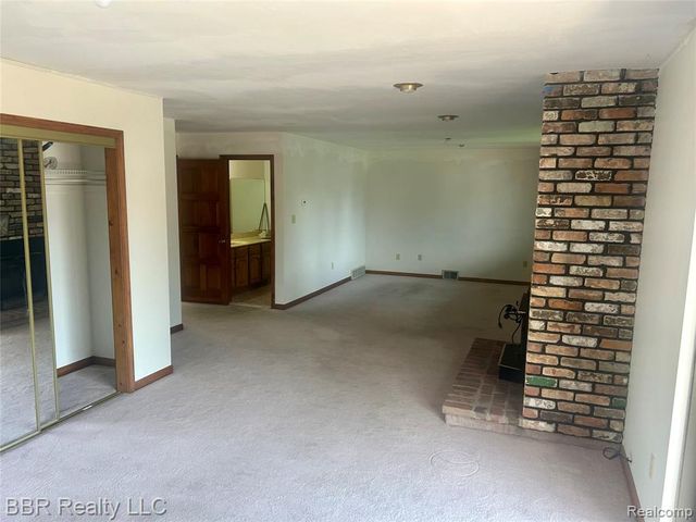 30620 Bayview, Gibraltar, MI 48173