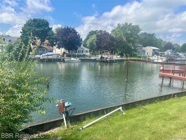 30620 Bayview, Gibraltar, MI 48173