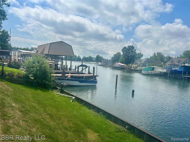 30620 Bayview, Gibraltar, MI 48173