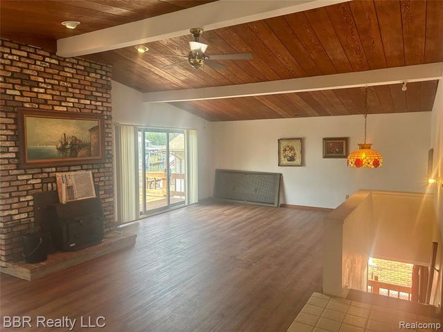 30620 Bayview, Gibraltar, MI 48173